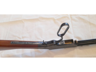 Rifle de palanca Henry 1860 (Uberti).