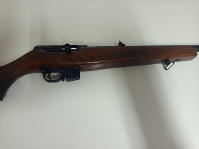 Rifle del  22_ CZ 511 Breno