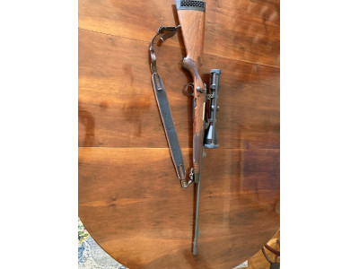 Rifle Remington 700.