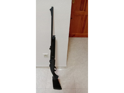 Rifle Remington 7400 sintético.