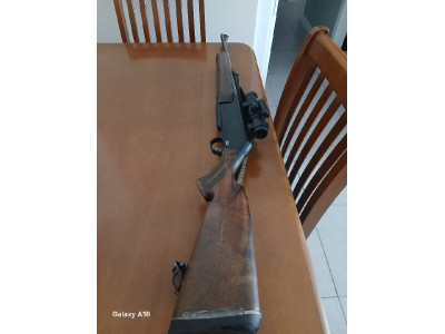 Rifle semiautomático