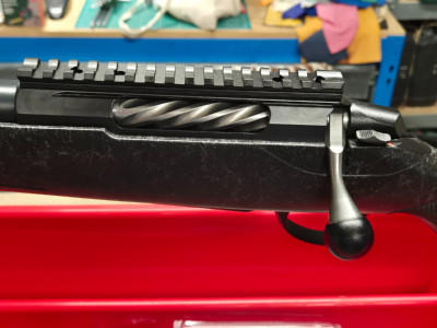 Rifle Tikka Roughtech de zurdo