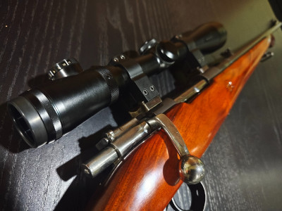 Winchester 308 de cerrojo con visor