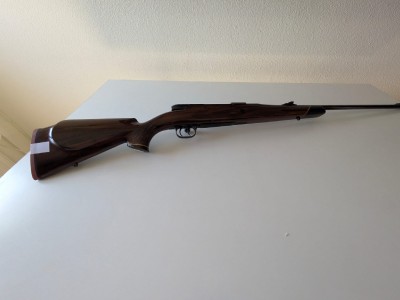 Rifle ZURDO marca Mauser calibre 8 x 68 S