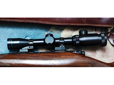 RifleCZECH CZ 550 calibre 30-06 Visor HAKKO 1,5 x 8 x 32 JA