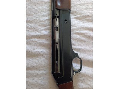 Se vende escopeta Benelli 121