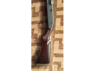 Se vende escopeta de corredera Mossberg 590 cal.12