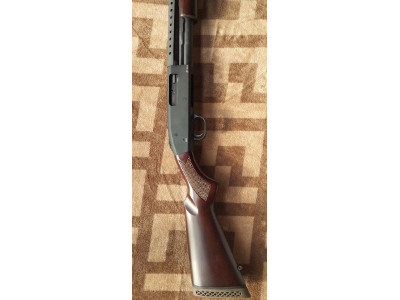Se vende escopeta de corredera Mossberg 590 cal.12
