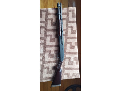 Se vende escopeta de corredera Mossberg 590 cal.12