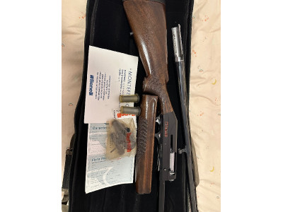 Escopeta Semiautomática Benelli Centro