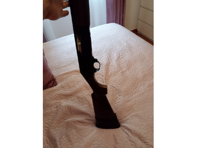 Semiautomática Repetidora Benelli