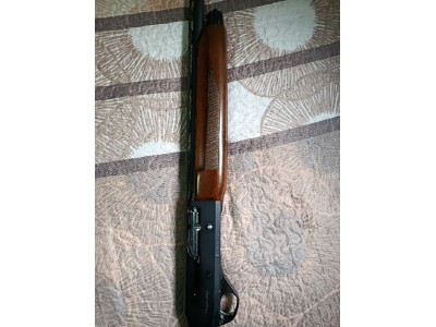 Semiautomática stoeger cal 20