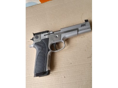 Smith & Wesson 5906 PPC 5 pulgadas.