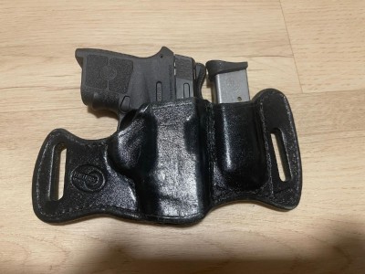 SMITH & WESSON BODYGUARD .380 LASER CRIMSON TRACE