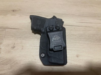 SMITH & WESSON BODYGUARD .380 LASER CRIMSON TRACE
