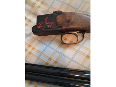 superpuesta Laurona .