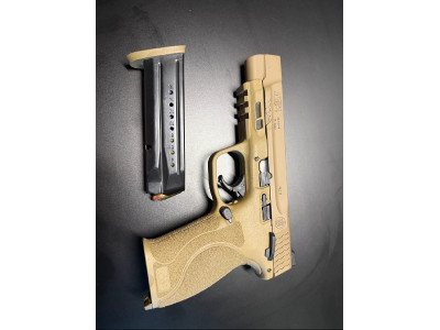 Smith & Wesson M&P9 M2.0 9mm Arena