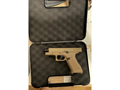 Umarex Glock 19X Coyote Blowback CO2