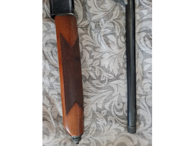 Vendo Beretta 302 de 71 cm de cañón, con 4 choques