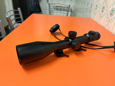 Visor zeiss v8 4.8 x35