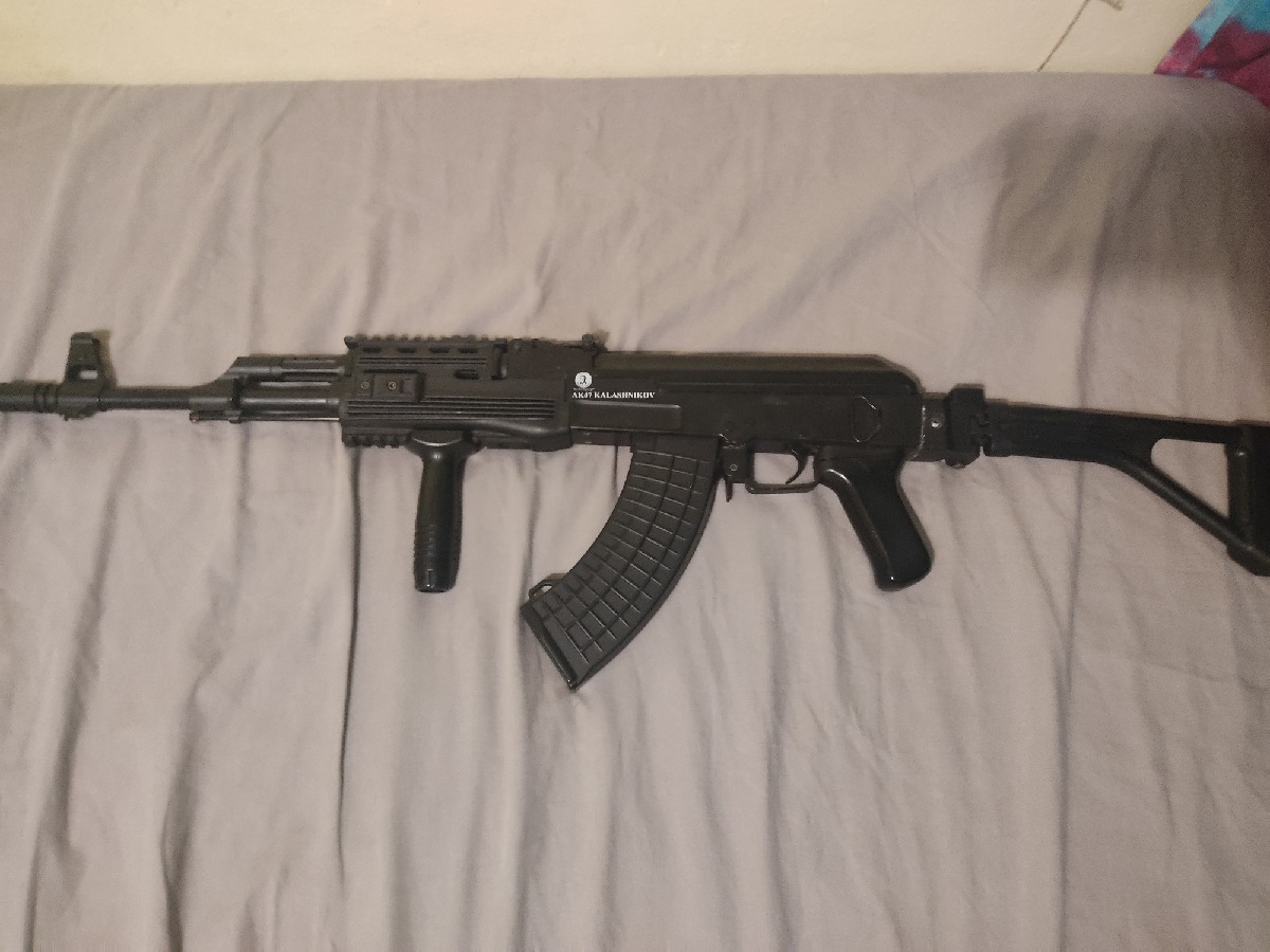 AK 47 Cyma Eléctrica