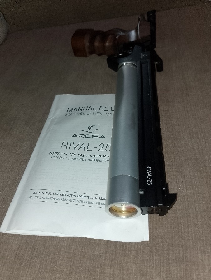 Pistola Arcea Rival 25 en perfectas condiciones