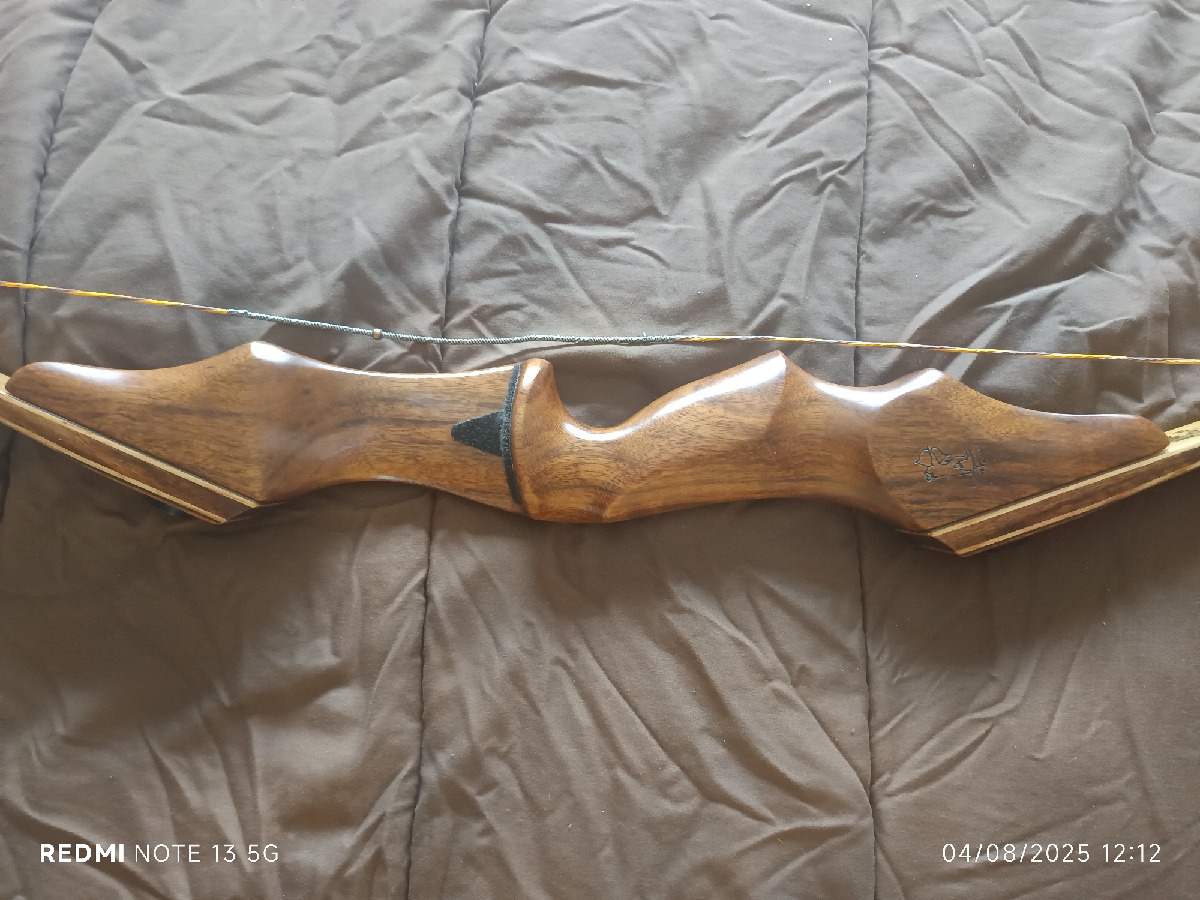 Khan diomar de 44 lb