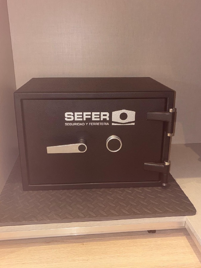 Armero Sefer SF 334 (6 armas cortas)