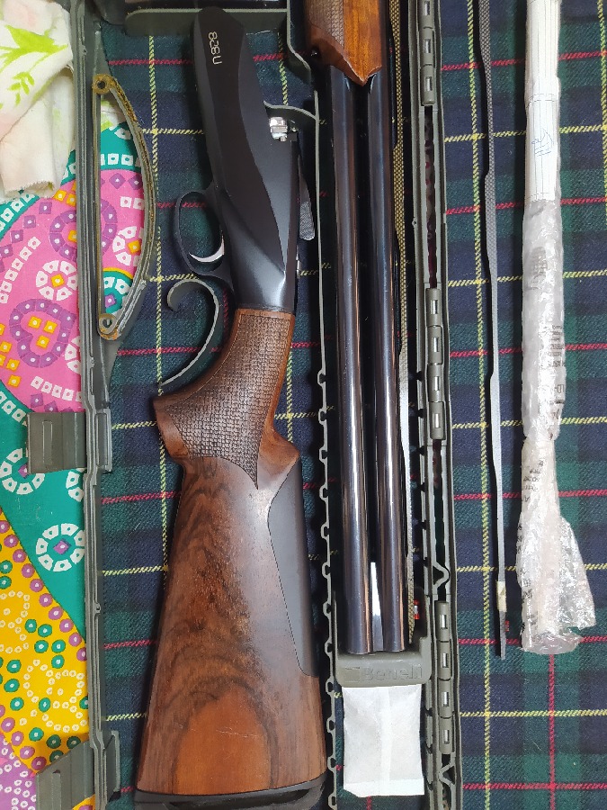 Benelli 828U Black Calibre 12