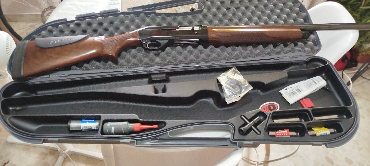 Benelli Montefeltro Centro crio semiautomática 66 cm