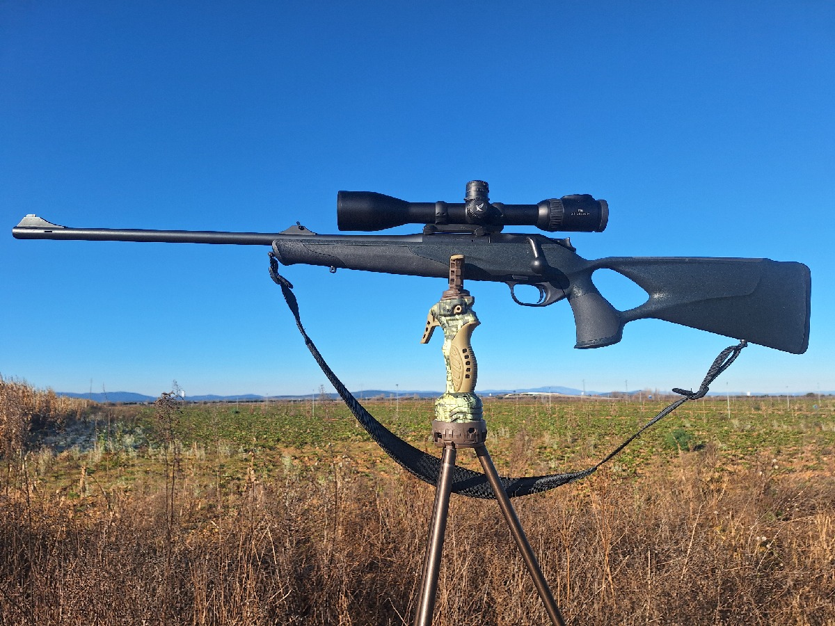 Blaser R8 Professional Success Zurdo 300WSM con Magnaport