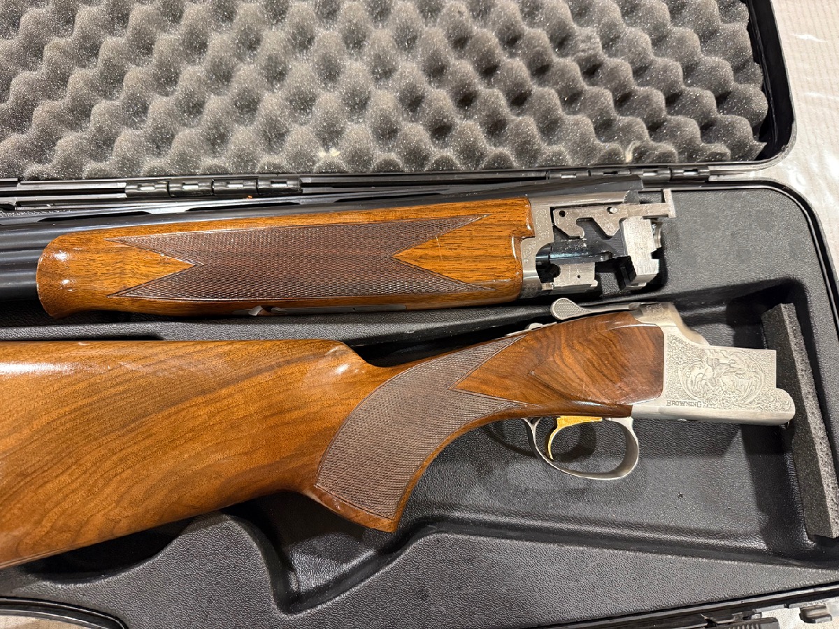Browning B-525 Caza