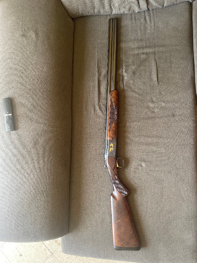 Browning b725 black gold hunter 