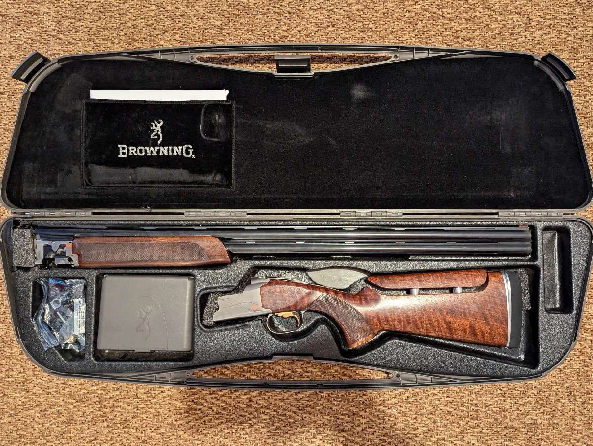 Browning B725 Sporter 