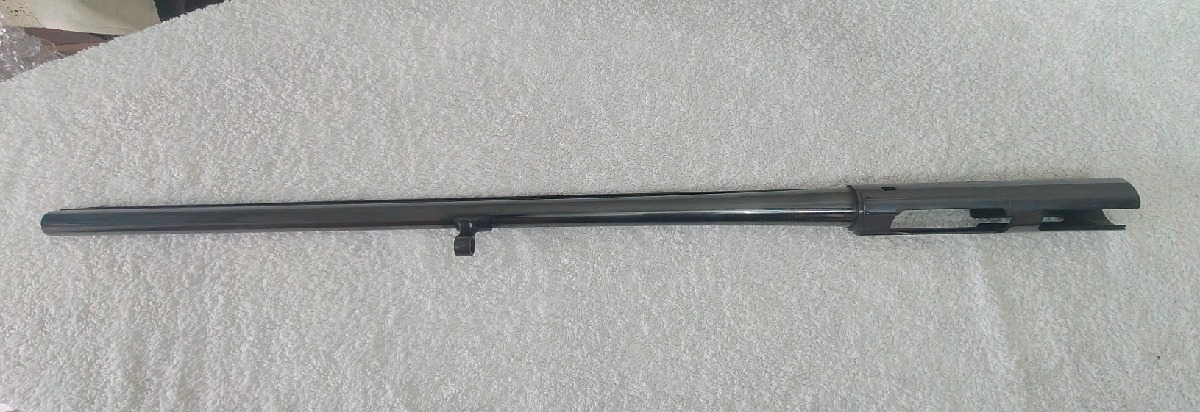 Cañón Benelli de 71, con cuatro estrellas