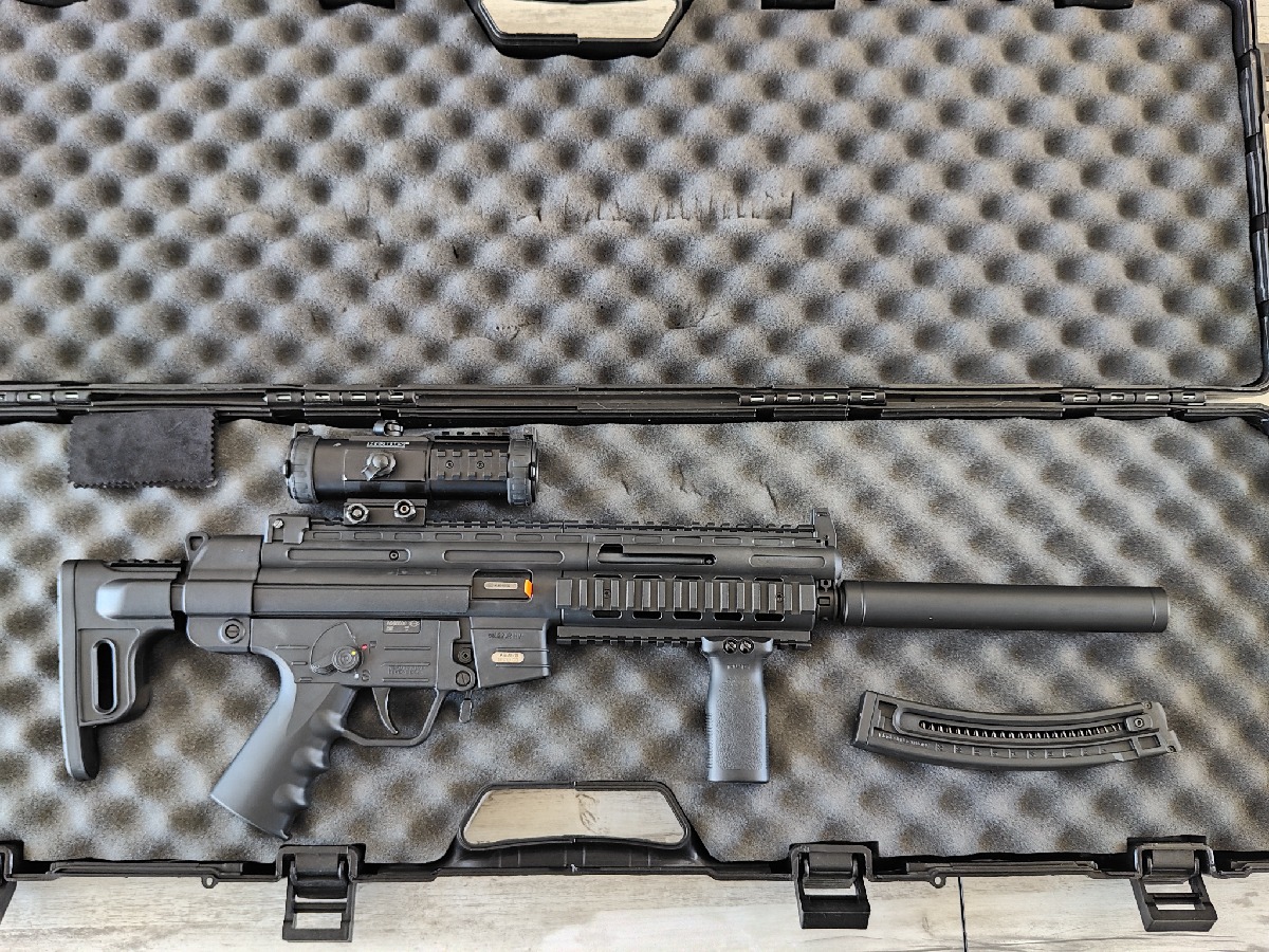 Carabina semiautomática GSG-16 .22LR