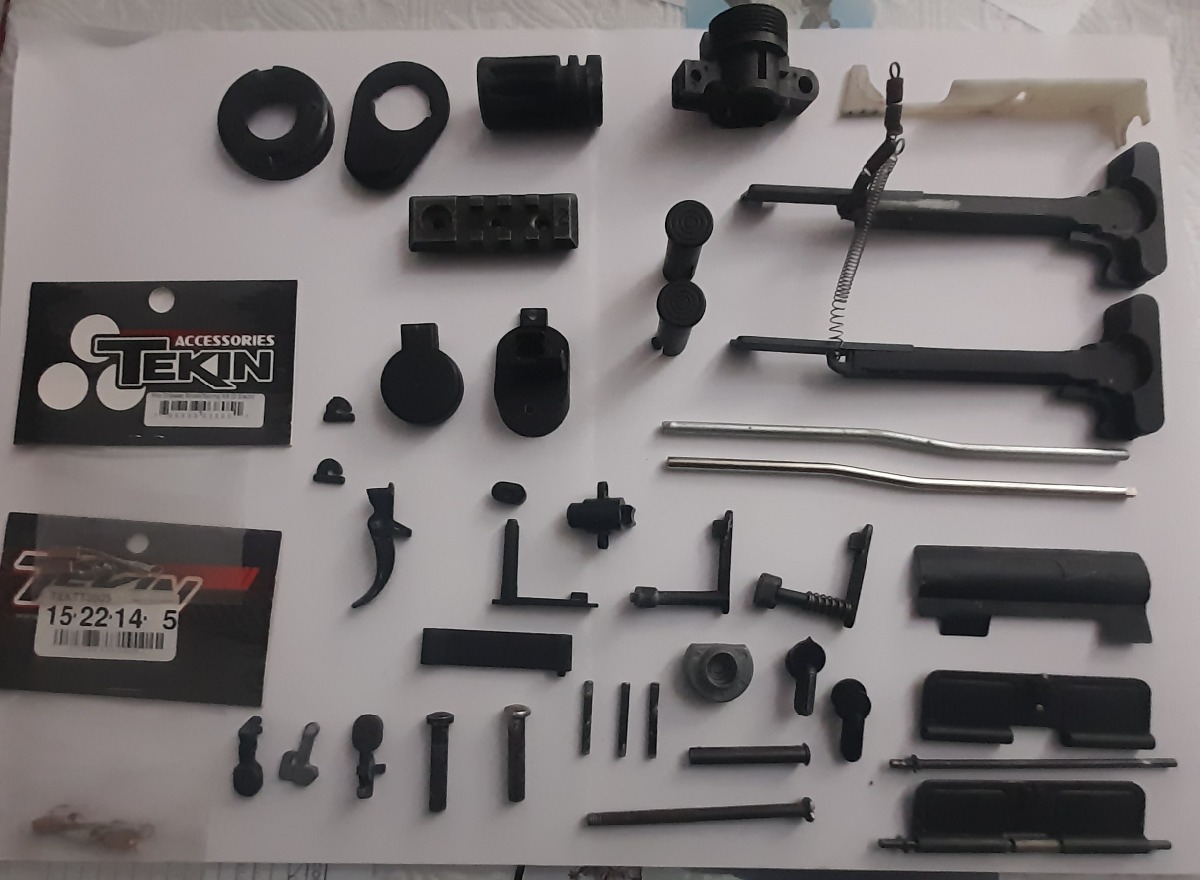 2x M4A1 para despiece