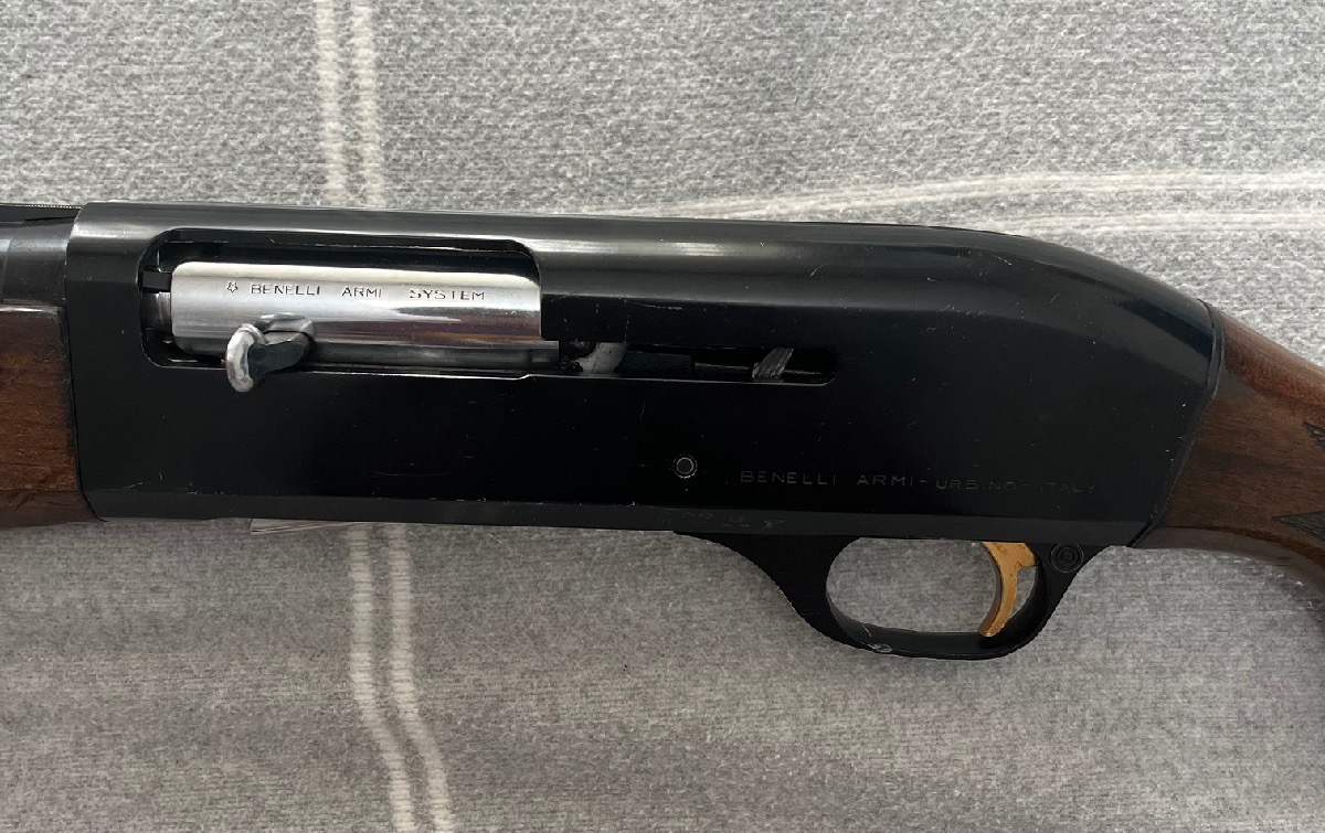 Escopeta Benelli Repetidora Súper 90 (para zurdos)