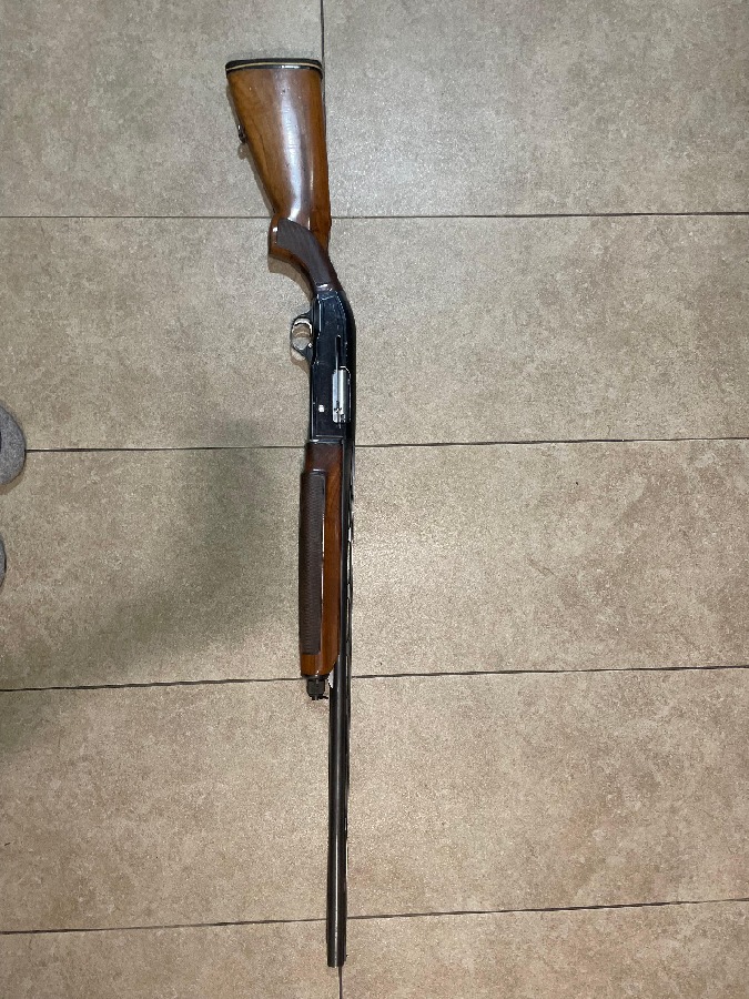 Escopeta Beretta Semiautomática Calibre 12