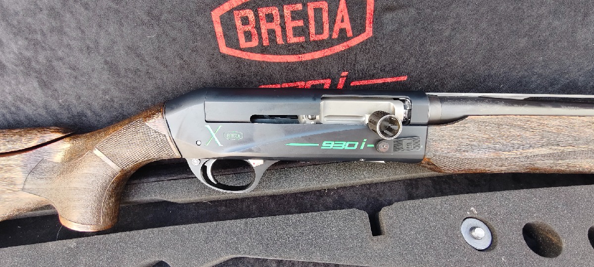 Escopeta Breda 930i, semiautomática calibre 12