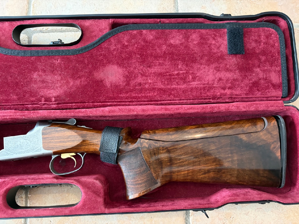 Escopeta Browning B-525