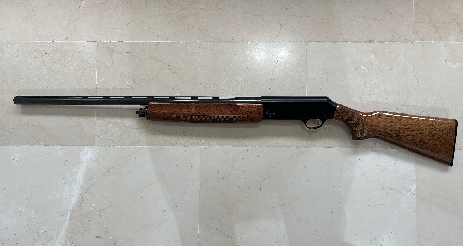 Escopeta de caza Browning B80