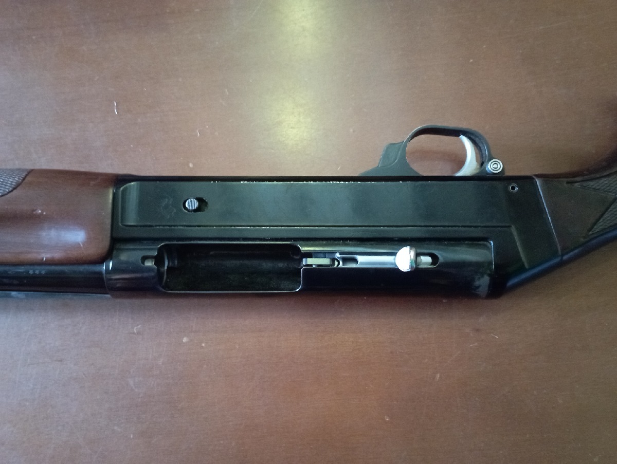 Escopeta Repetidora Benelli SL 121 Cal. 12 en Buen Estado