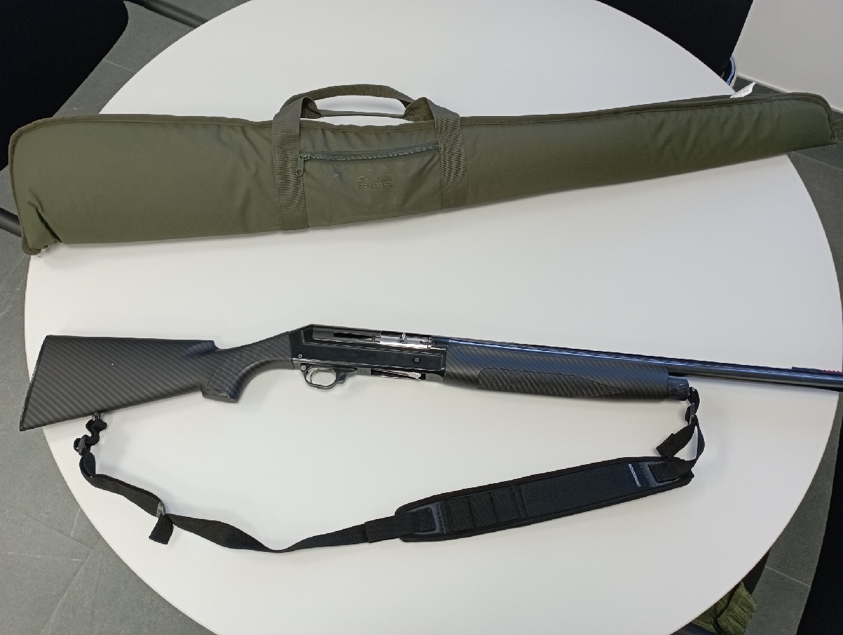 Escopeta Repetidora Benelli SL-121