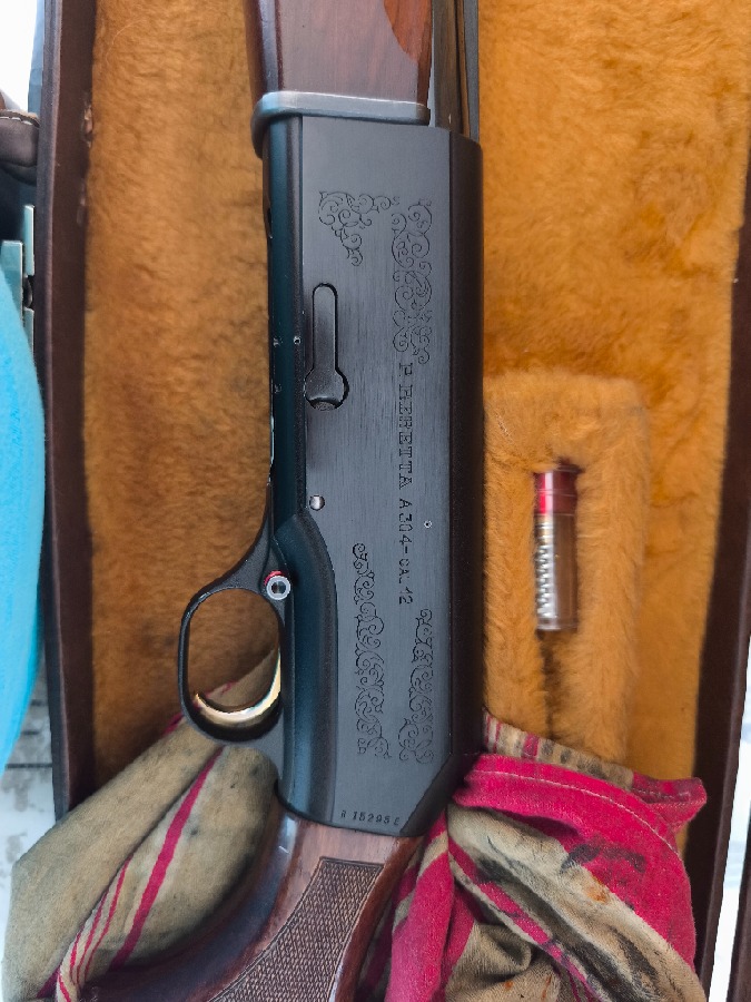 Escopeta Semiautomática Beretta Modelo 304 de Caza Prácticamente Nueva