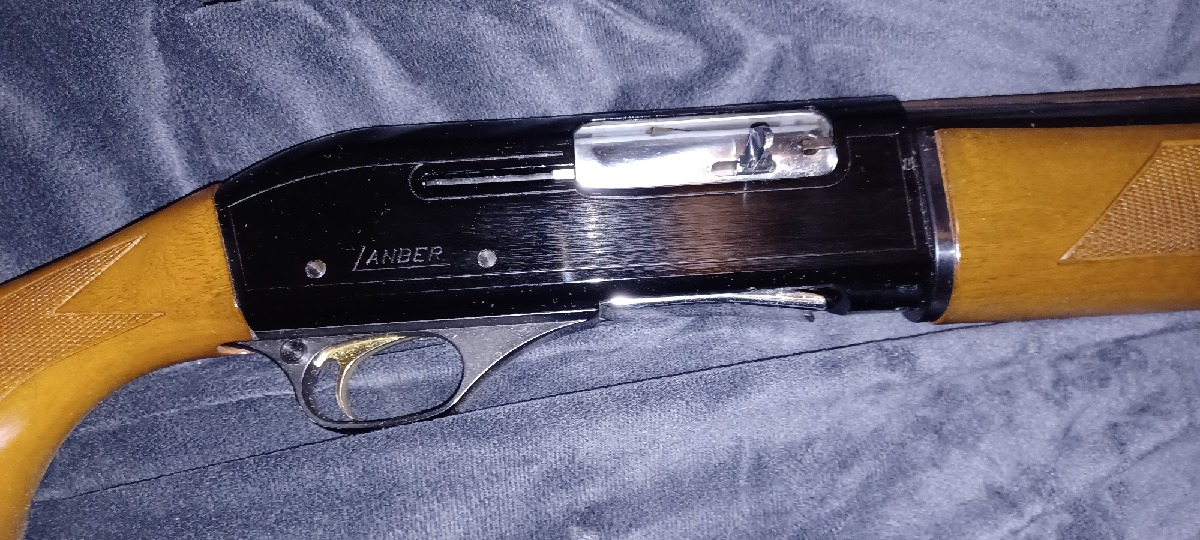 Lanber Escopeta Semiautomática Calibre 12