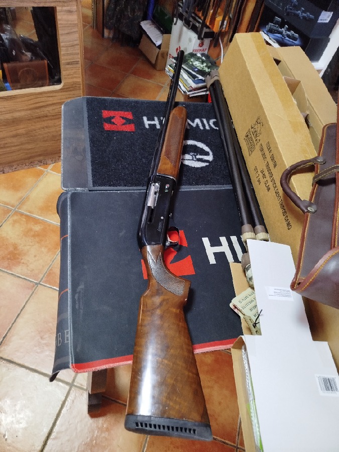 Escopeta semiautomática Lanber muy bien cuidada