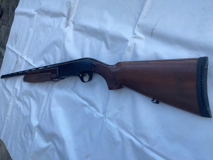 Excelente escopeta Beretta 303 (semiautomática)