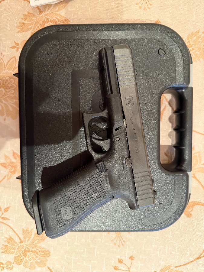Glock 17 Gen5 9mm Nueva