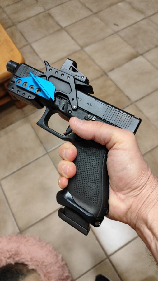 Glock 17 gen5 Mos Thr 